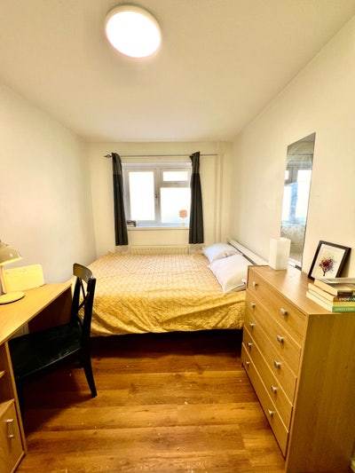 Wonderful room available in whitechapel.  Main Photo