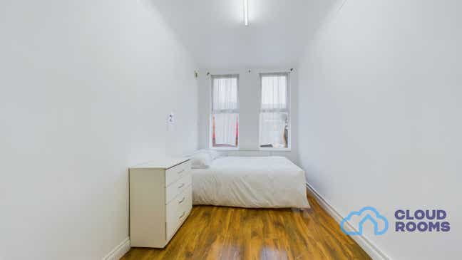 Large Double Room  – E13 🏠 Plaistow / Upton Park Main Photo