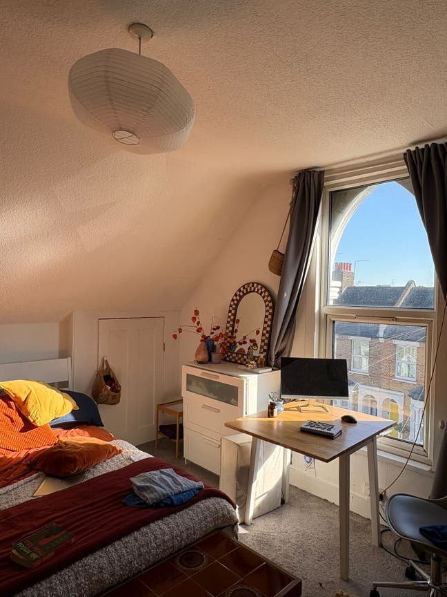 Spacious double loft room &pound;850 Harringay  Main Photo