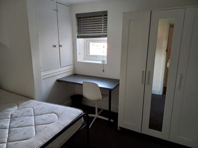 Housemate wanted soon! (Ideally a woman) Main Photo