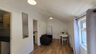 1 Bed Flat Stratford DSS Accepted Main Photo