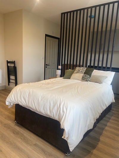 Spring Clean Your Life & Move into Rhouse🦋🌼
 Main Photo