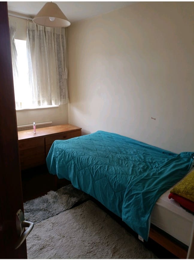 1 Bedroom with all bills included Main Photo