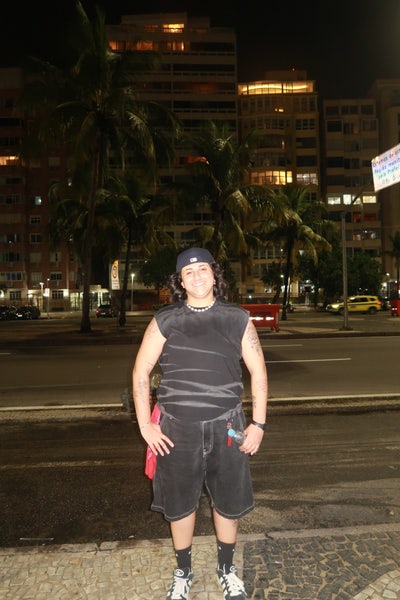 Looking for a room to rent and build connections Main Photo