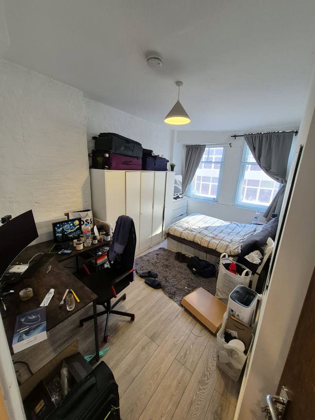 Farringdon EC1, Zone 1, &pound;1,295pcm   Main Photo
