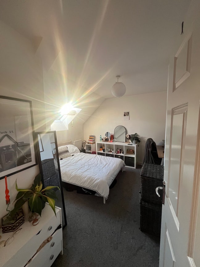 Sunny unfurnished double room in Bedminster 🌞 Main Photo