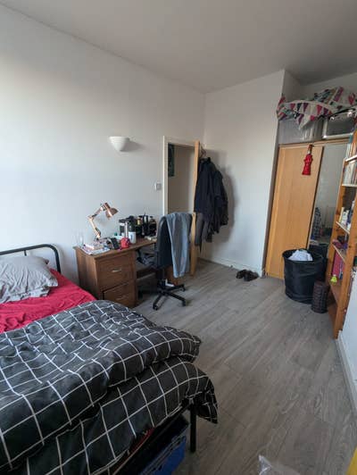 Two Large Double Rooms in Brixton Flat - Furnished Main Photo