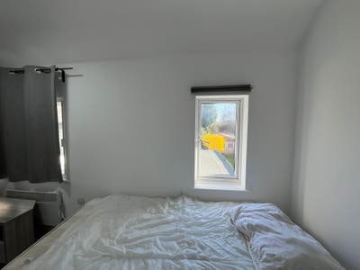 DSS - Studio Flat Available in Heathrow Slough SL3 Main Photo