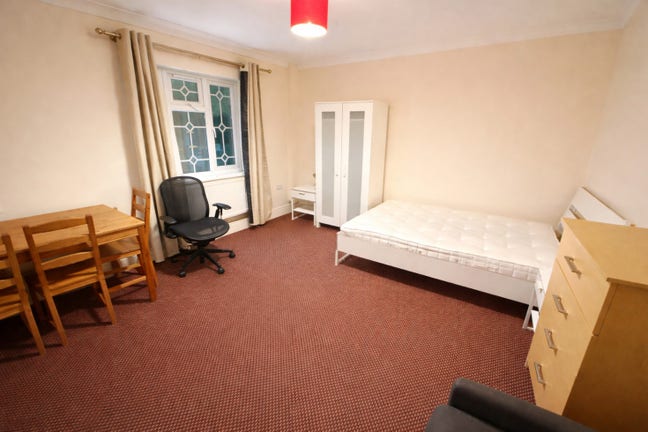 ⭐No deposit • Bills Incl • Garden Main Photo