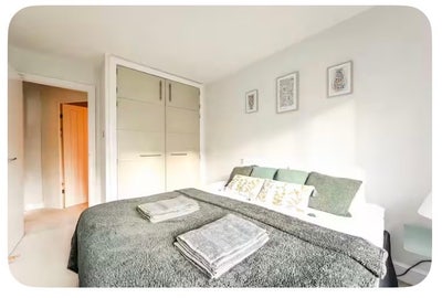 Stylish 1-Bed Serviced Apartment-Canary Wharf Main Photo