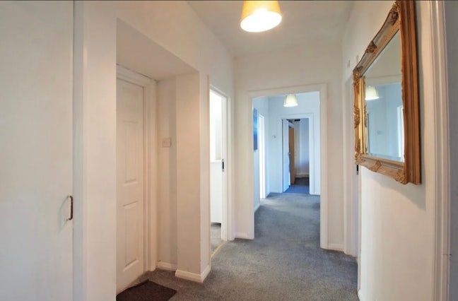 Large double room with great view  Main Photo