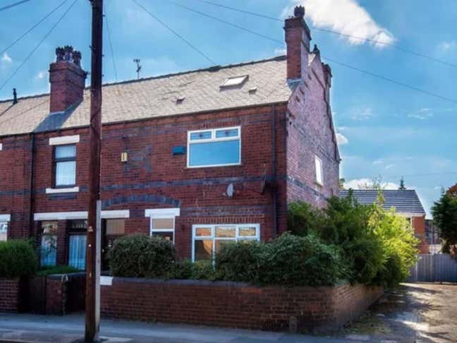 A Warm House for Rent Main Photo