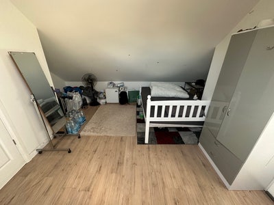 Double room - sharing required  Main Photo