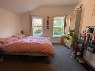 Spacious double room by Telegraph Hill Main Photo
