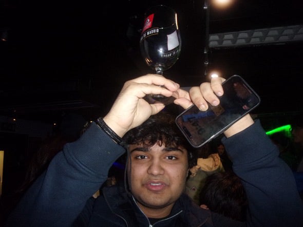 hi i'm muhammad, i study philosophy at ucl lo... Main Photo