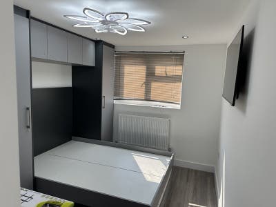 Brand new Double room with En-suite, Smart LCD Main Photo