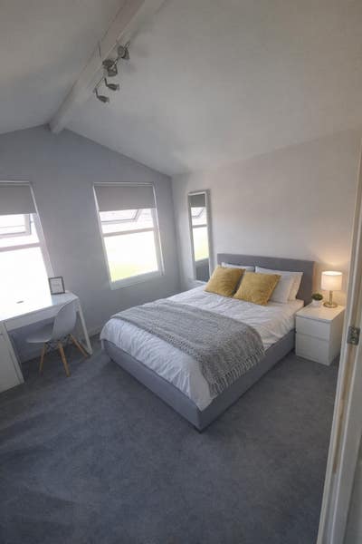 Double room available in Castleford city centre! Main Photo