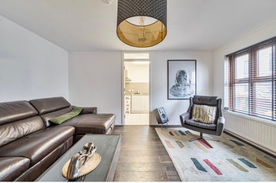 1 BED Flat near Oval Station  Main Photo