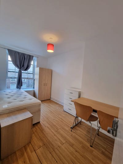 Double Room near Stratford,  Bow Rd  Main Photo