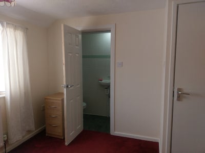 Double En-Suite Room Available - Soham Main Photo