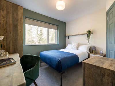 Ensuite Rooms Available 🏡Arlington Drive Main Photo