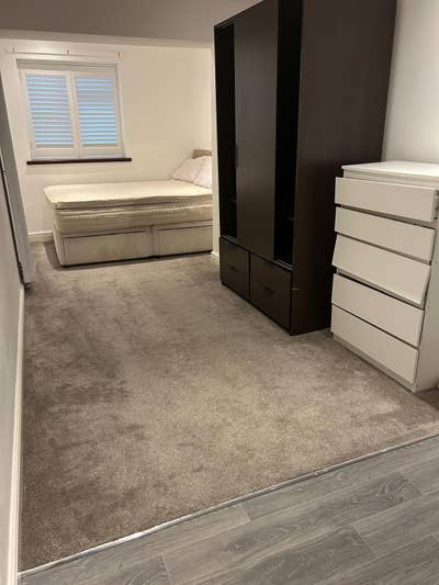 One big double room with own shower ensuit Main Photo