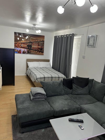 Room for Rent in Harpurhey – Close to Shops & City Main Photo