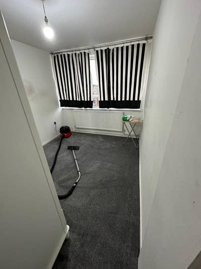 Room to let in Greenford  Main Photo