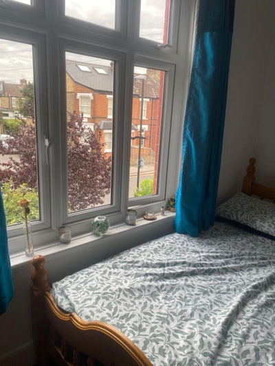 Double Room in Friendly South Wimbledon House Main Photo