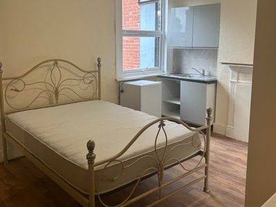 Double Room on Green Lanes - N13 Main Photo