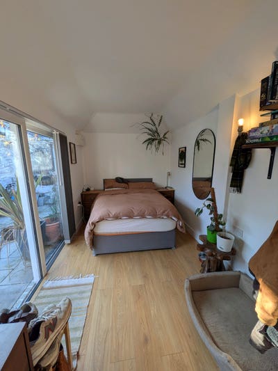 Annexe Room with En Suite Main Photo