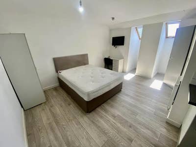  Off  Hawthorne  Avenue,  Uplands,  ,  Swansea,  SA2 Main Photo