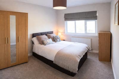 🔑 Zero Deposit Option | Double Room in Prime B92  Main Photo