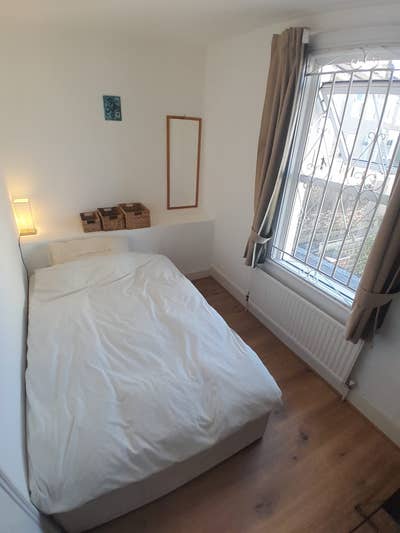 Bright Single Room 5 min walk into Town Main Photo