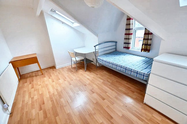 Modern Six Bed House Share in Woodhouse 01/07/2026 Main Photo