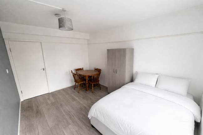 ☀️Double Room + Balcony near King’s Hospital☀️ Main Photo