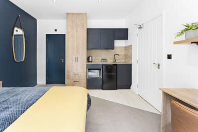 The Bespoke & Oak Property - Dickens Street (PE1) Main Photo