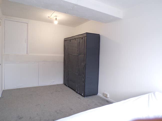 Newly Refurbed Double Bedrooms - Bills inc  Main Photo