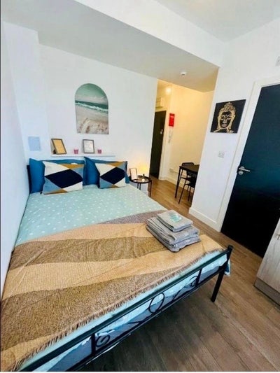 ✨ 🛏️ Self- Contained Studio to Let in Halloway Main Photo