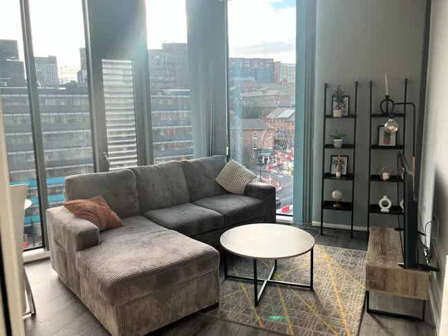 Stunning 2BR Luxury Flat in Sheffield Centre Main Photo