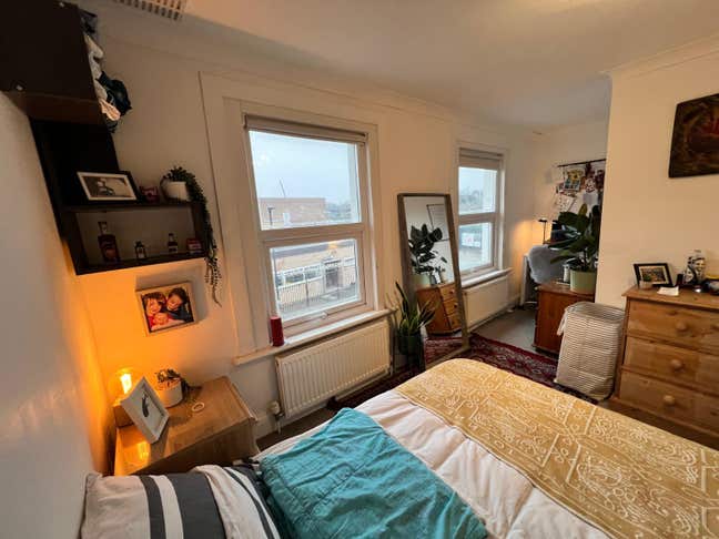 Large Double En-Suite 2 Min from Loughborough Junc Main Photo