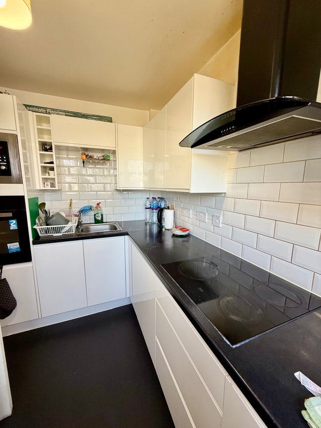 Two large bedrooms in flat in Greenwich  Main Photo