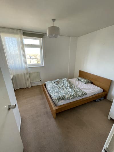 Double room in ex-council flat near Brixton Tube Main Photo