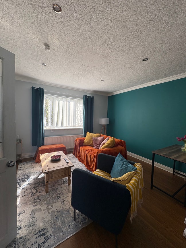 Double Room &pound;375 - Girls Only** Main Photo