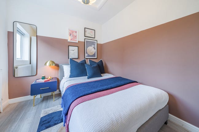 Double available now! Bills included  Main Photo