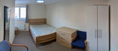 Clean Room Available, closer to Town Main Photo