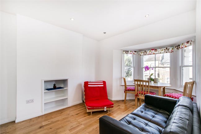 Shepherds Bush/Ravenscourt Park W12 Main Photo