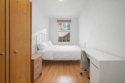 Available Now- Room in Paddington Main Photo