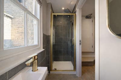 Spacious Studios and Rooms🤎Bills Incl🤎Ensuites Main Photo
