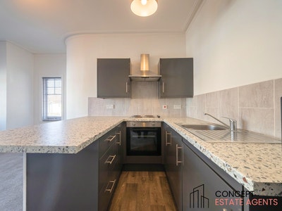 Two bed apartment on Egmont Road, Sutton, SM2 Main Photo